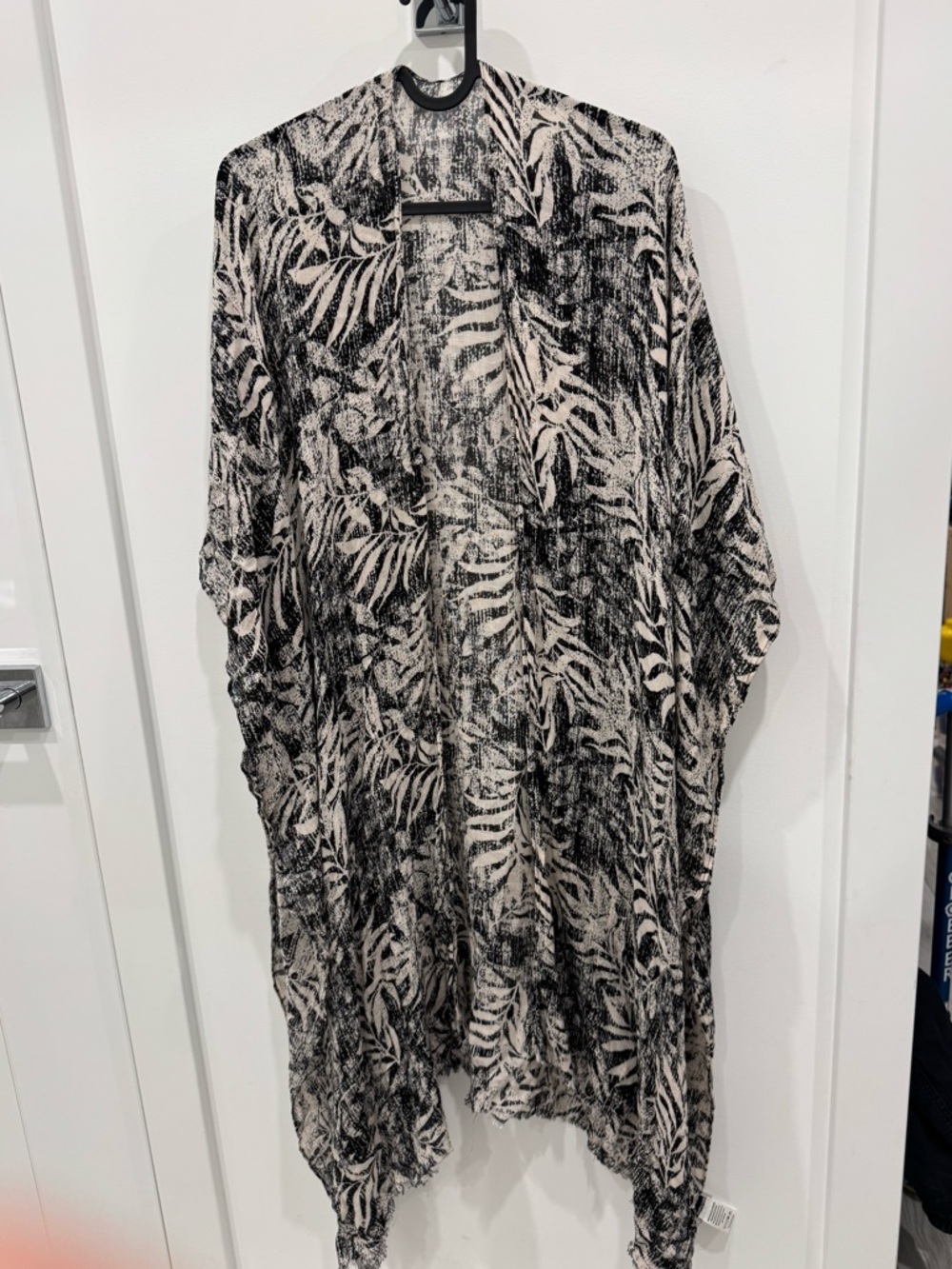 Gentle Fawn Lightweight Black & White Leaf Print Cover up/ Kimono